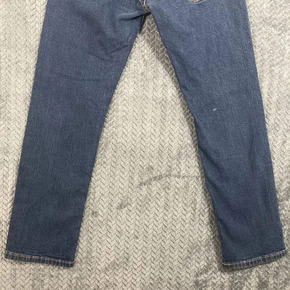 Levis these levi